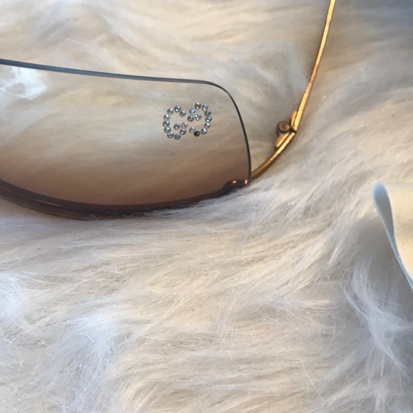 Gucci sunglasses main image 5